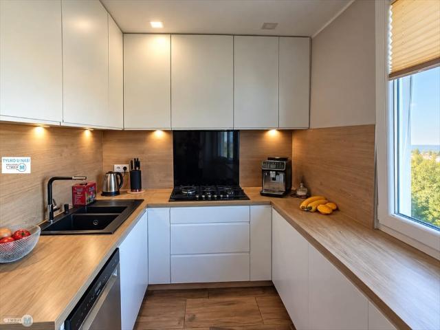 3 pokojowe mieszkanie po remoncie z dużym balkonem 56,65 m²