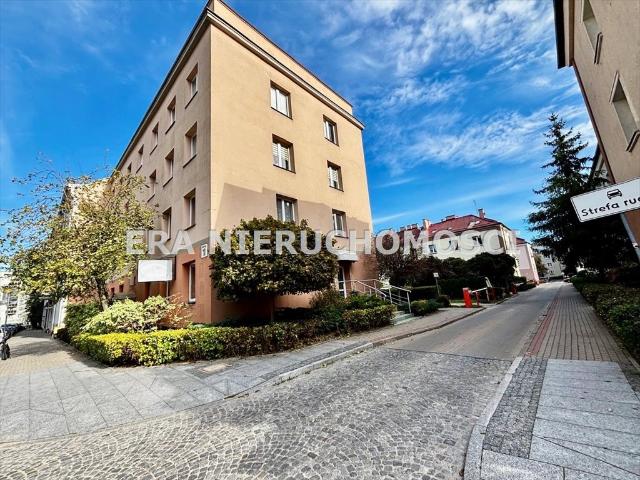 Do sprzedania przestronne 3 pokojowe mieszkanie 64 m² w centrum Białegostoku