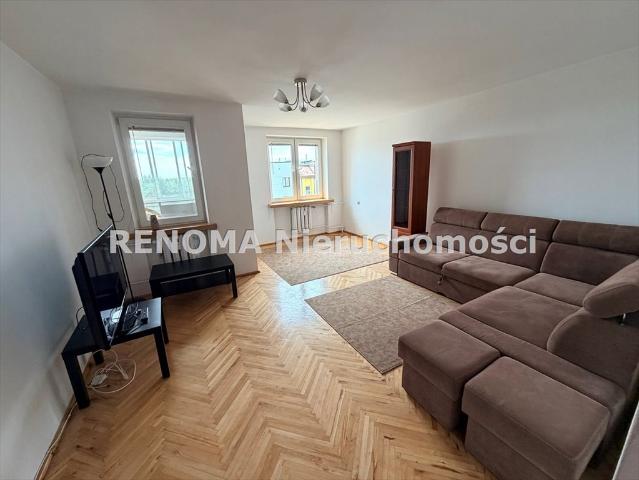 3 pokojowe mieszkanie z balkonem i dużą piwnicą