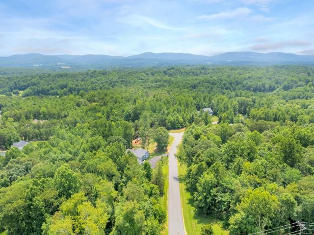3 Pr Daventry Ln, Charlottesville, VA 22911 | MLS #657242
