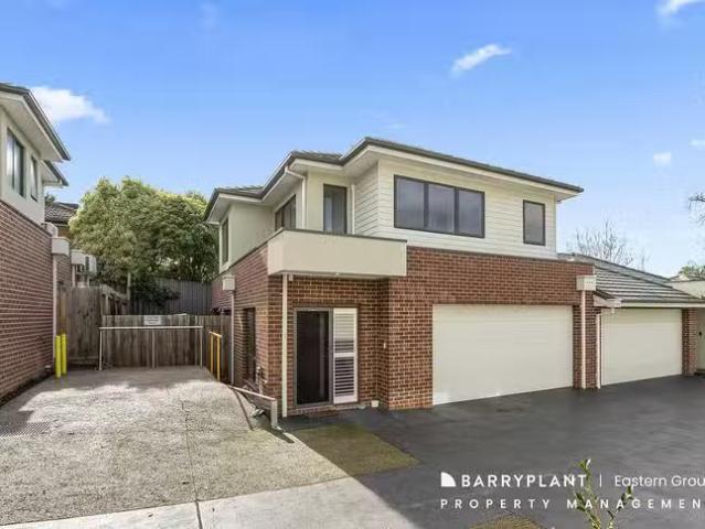 3 Premier Close, Mooroolbark, VIC 3138