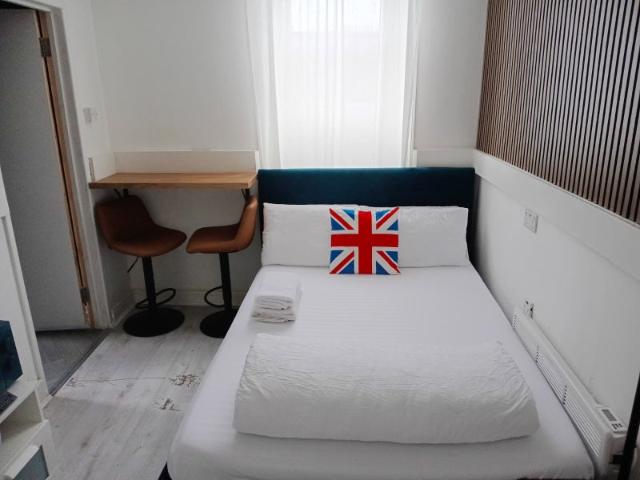 3 Private Studios | Bills Included | N7