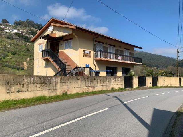 3 quarto, Vila Real Mesão Frio 5040 102950982