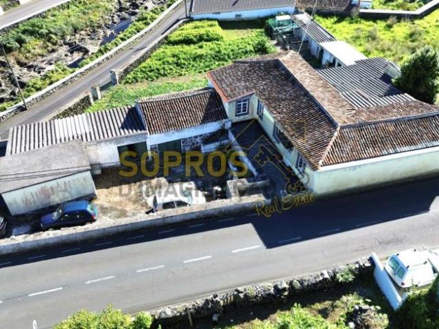 3 quarto, Açores Angra do Heroísmo 9700 104894964