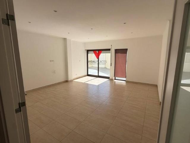 3 quarto, Almada Almada 103806125
