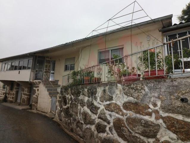 3 quarto, Fafe Fafe 4820 400 102526858