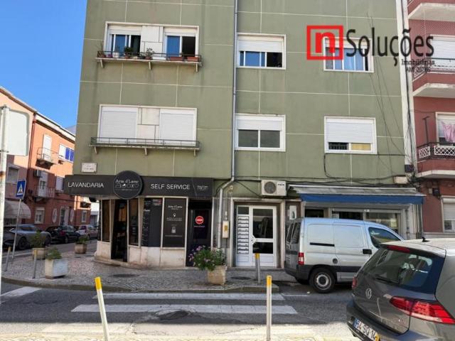 3 quarto, Lisboa Loures 1885 100631731