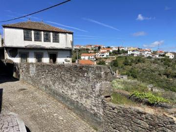 3 quarto, São João da Pesqueira Viseu 5130 029 103377067