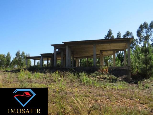 3 quarto, Santarém Ferreira do Zêzere 2240 98918424