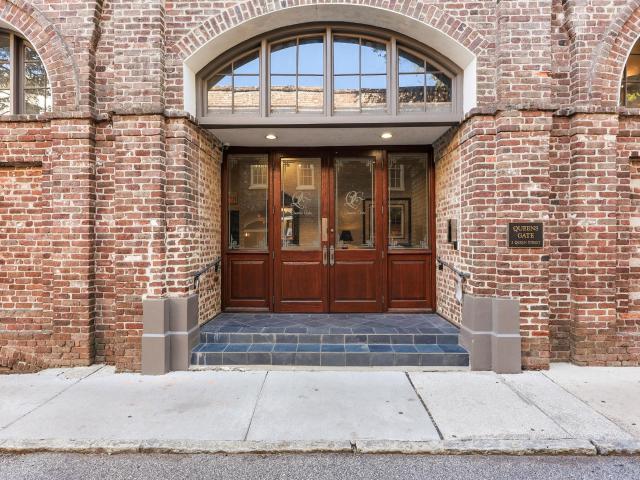 3 Queen Street Apt 304