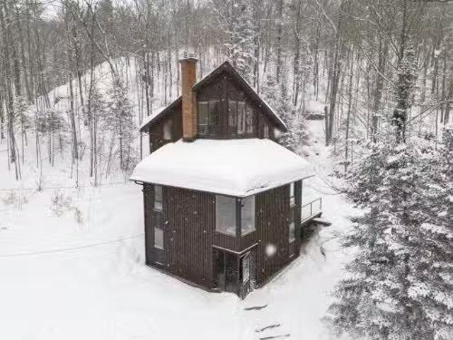 3 Rue D'Ovesta, Cantley, QC, J8V 3B2 house for sale Listing.