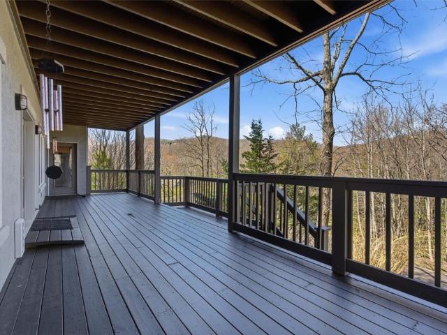 3 Rustic Court