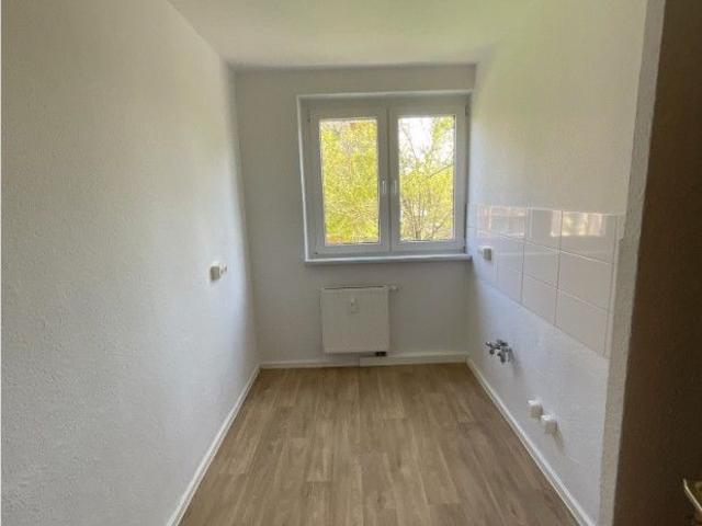 3 RW / Badewanne / Küche und Bad mit Fenster / Kautionsfrei