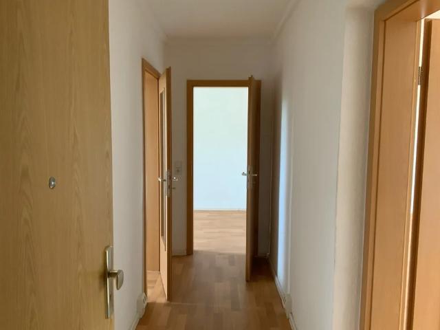 3 Raumwohnung mit fisch saniertem Bad