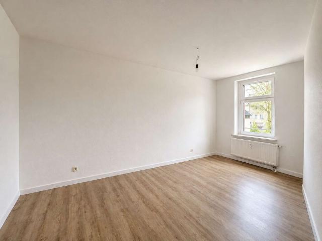 3 Raumwohnung mit neuem Boden in Hilbersdorf!