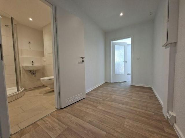 3 Raumwohnung im 1. Obergeschoss mit Dusche