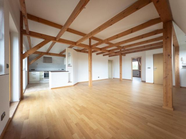 3 Raum Dachgeschosswohnung in Bohnsdorf mit Balkonblick ins Grüne