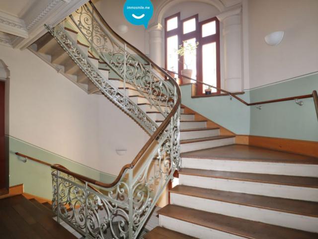 3 Raum in Chemnitz • separates WC • Laminat • imposante Jugendstilvilla • Altbau • mit Einbauküche! ID: 2480