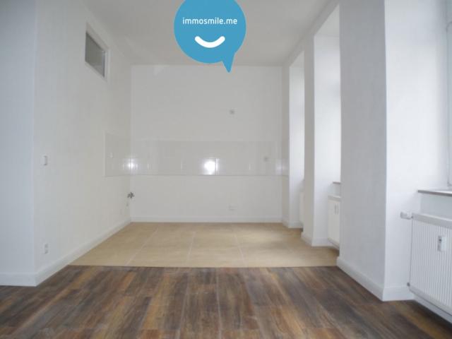 3 Raum • modernes Laminat • Balkon • weiße Stiltüren • Hochparterre • Lutherviertel • Mieten ID: 136