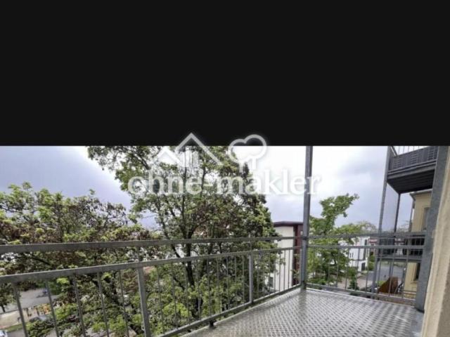 3 Raum Wohnung Balkon, Stellplatz, Stadtfeld Ost