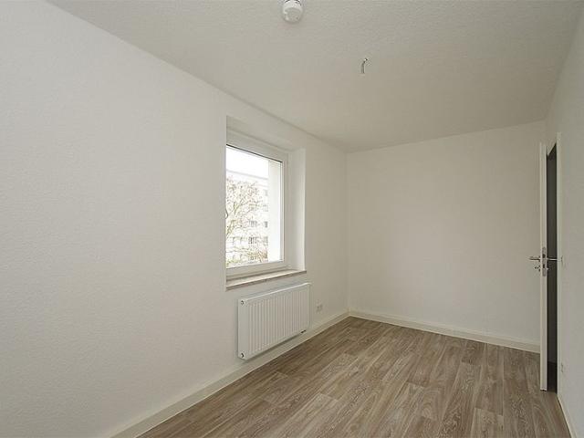 3 Raum Wohnung Ernst Eckstein Straße 7