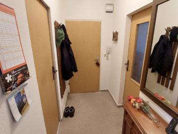 3 RAUM WOHNUNG IM 1. OG MIT BALKON PROVISIONsfrei