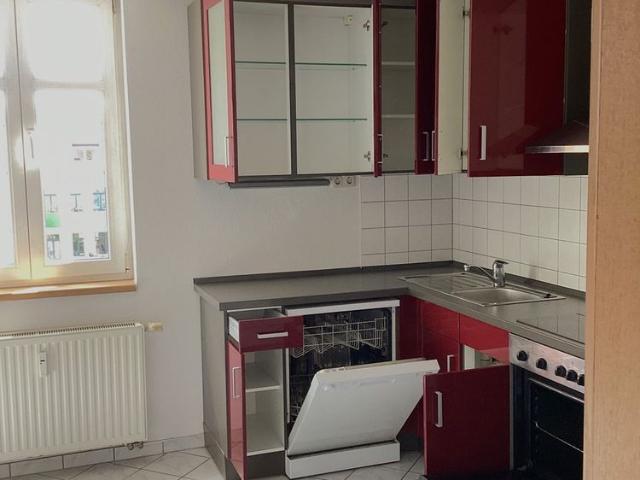3 Raum Wohnung im Dachgeschoss mit Einbauküche in Sanierung
