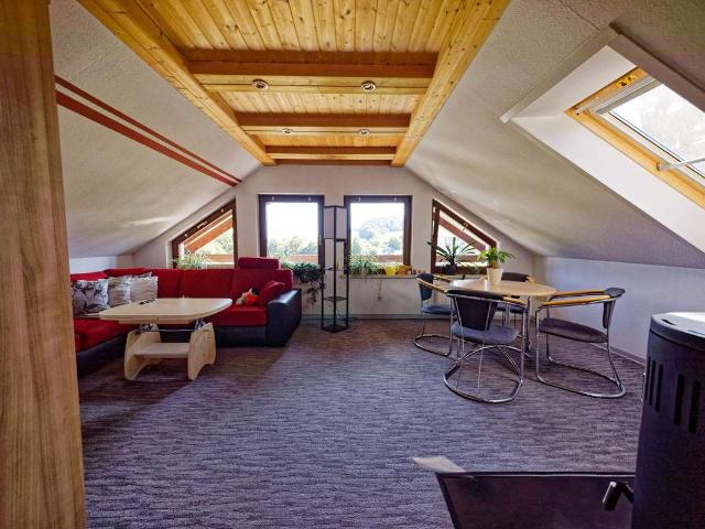 3 Raum Wohnung in ländlicher Idylle