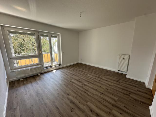 3 Raum Wohnung mit Balkon & Mietergarten in Gera Untermhaus!