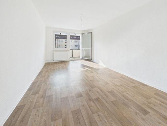 3 Raum Wohnung mit Balkon auf dem Kapellenberg