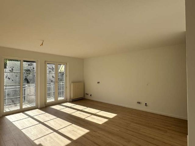 3 Raum Wohnung mit Balkon in Großkugel