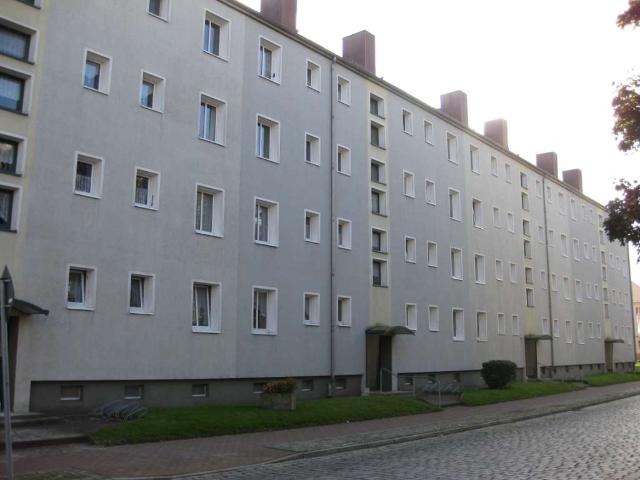 3 Raum Wohnung mit Balkon in zentraler Lage