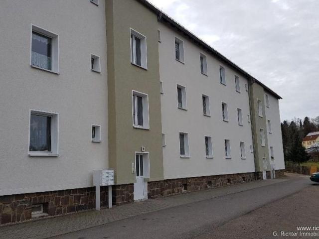 3 Raum Wohnung mit Balkon