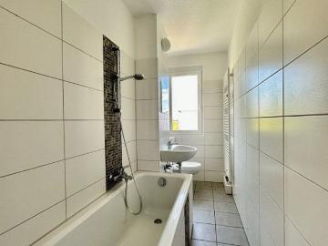 Balkon / Modernes Bad / Gute Lage