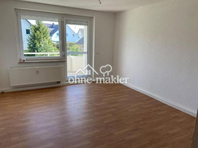 3 Raum Wohnung mit Balkon