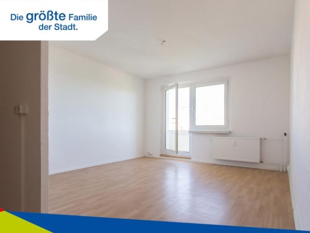 3 Raum Wohnung mit Balkon