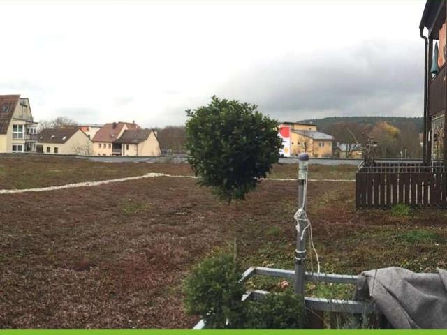 3 Raum Wohnung mit Dach Terrasse und Einbauküche in Langenzenn
