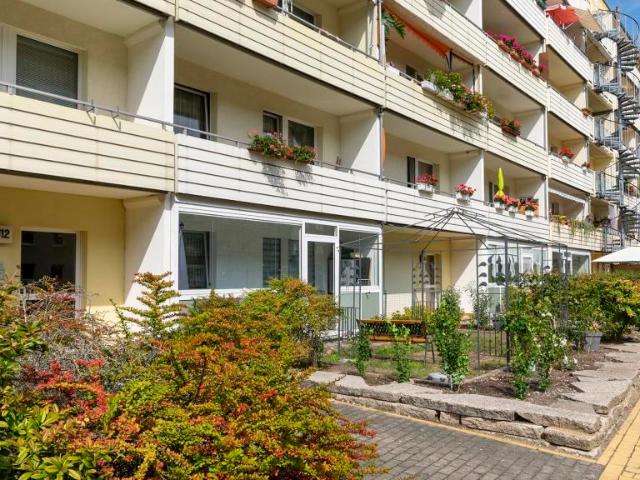 3 Raum Wohnung mit Dusche und Aufzug