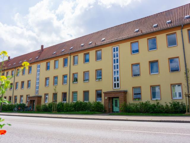 3 Raum Wohnung mit Loggia in Stadtfeld