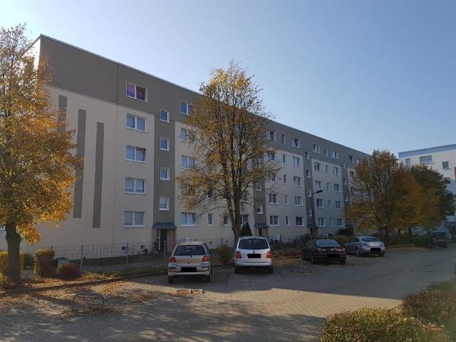 3 Raum Wohnung mit Loggia
