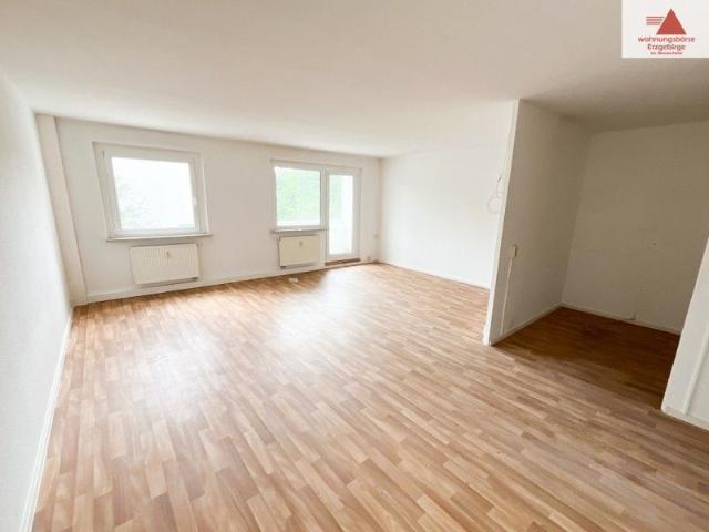 3 Raum Wohnung mit verglastem Balkon im Barbara Uthmann Ring Annaberg Buchholz!