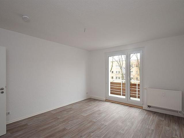 3 Raum Wohnung Moskauer Straße 38