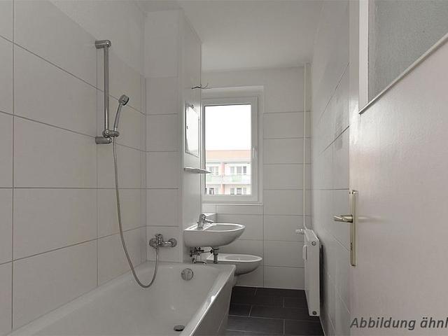 3 Raum Wohnung Südstadtring 29