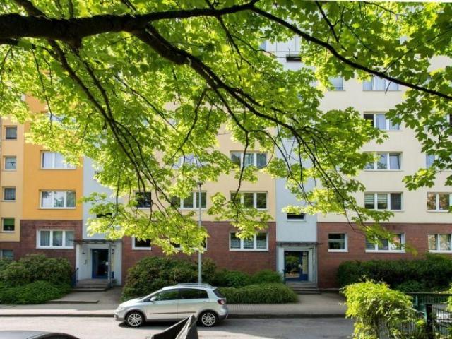 3 Raum Whg. mit umgebauter Küche/Fenster sowie HWR