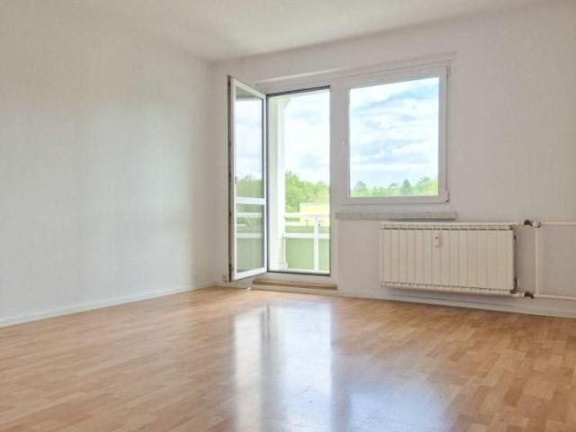3 Raum Whg. im Grünen mit Balkon und Badewanne