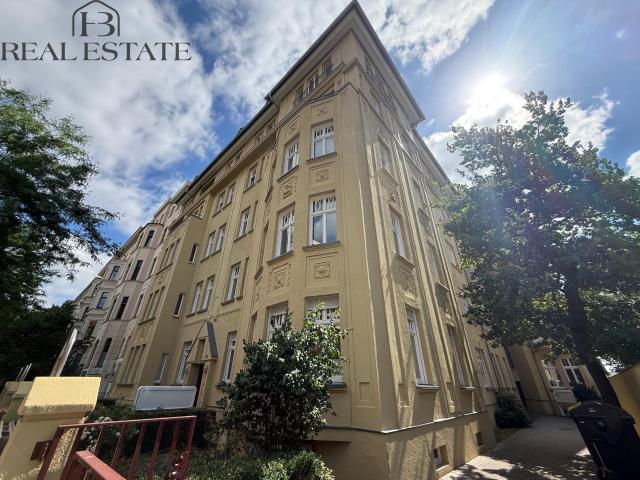 3 Raum Top Lage mit Küche in der Hegelstraße