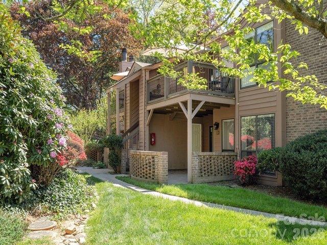 3 Ravencroft Ln Unit A, Asheville, NC 28803