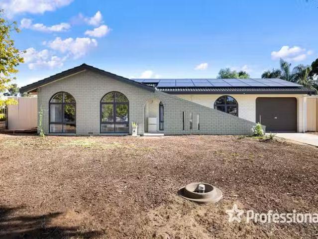 3 Reed Court, Parafield Gardens, SA 5107