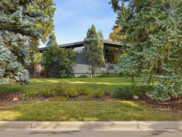 3 Riverside Crescent Nw, Edmonton, AB, T5N 3M4 house for sale | Listing ID E4511 | Royal LePage