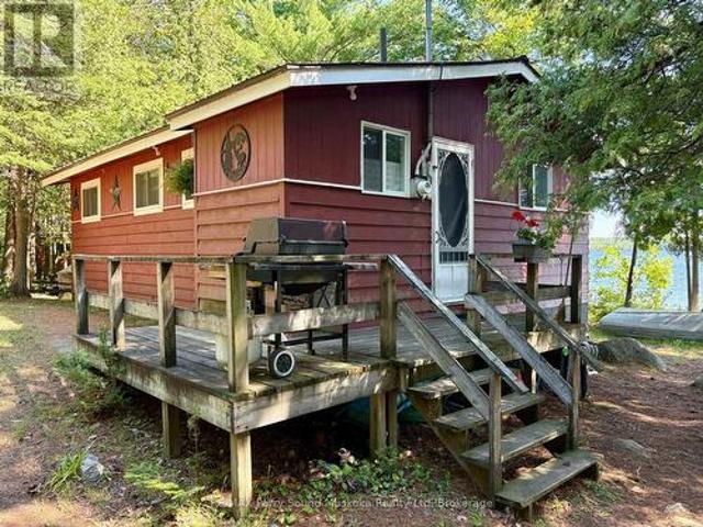 3 Robinson Road, Magnetawan Ahmic Harbour, ON, P0A 1P0 house for sale | Listing ID X13623 | Royal LePage